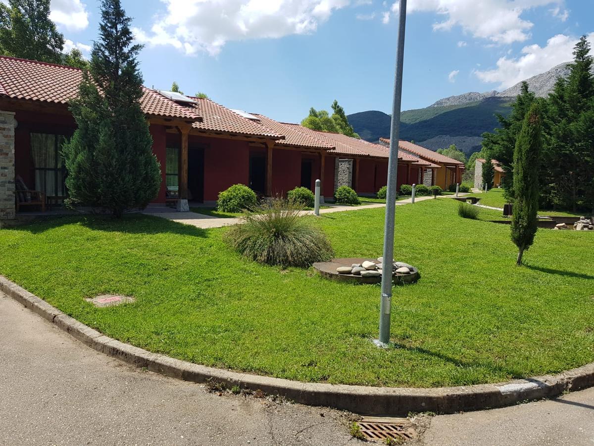 Fuentes Blancas Hotel Vegacervera Luaran gambar
