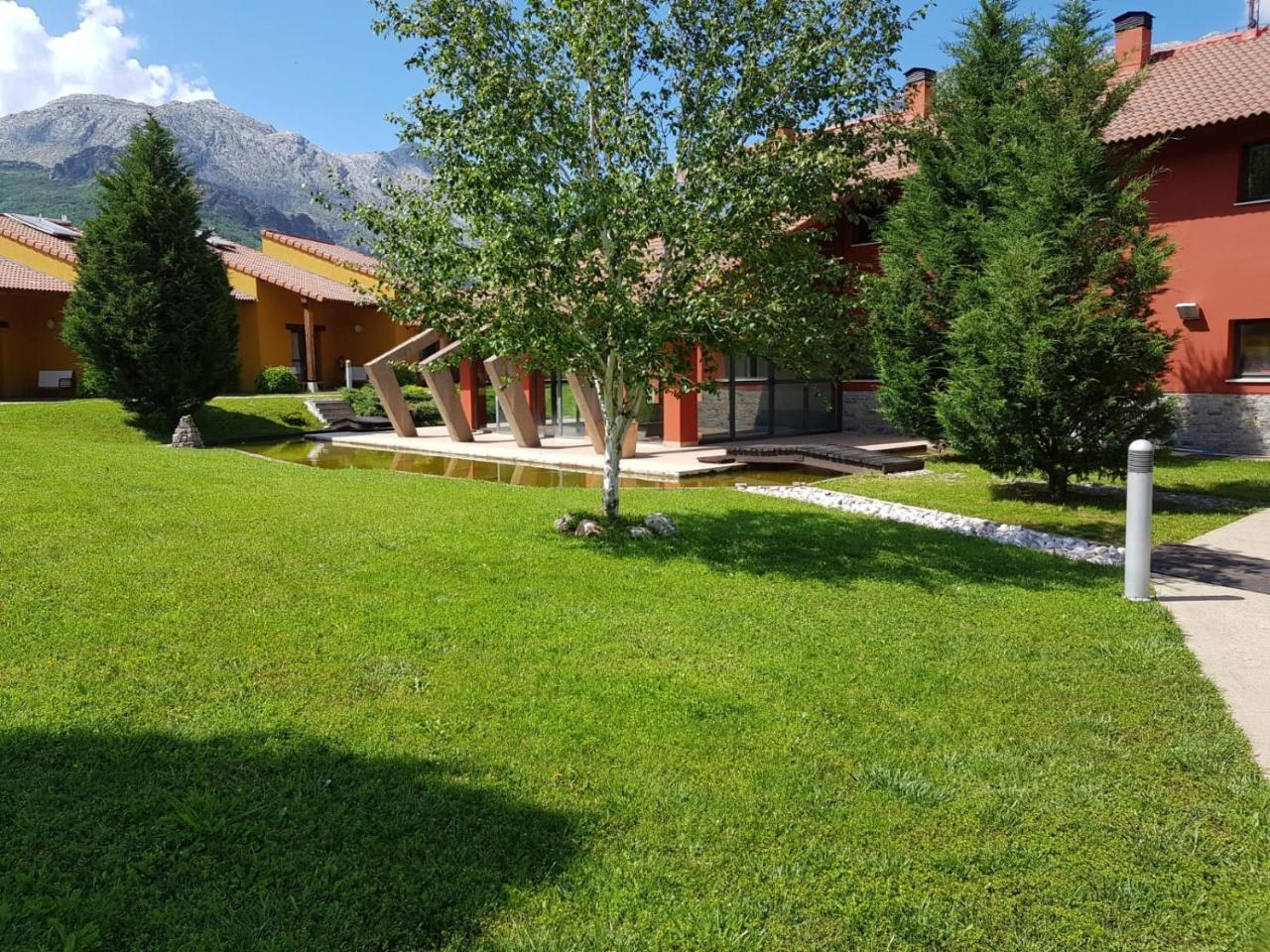 Fuentes Blancas Hotel Vegacervera Luaran gambar