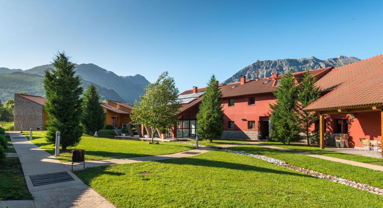 Fuentes Blancas Hotel Vegacervera Luaran gambar