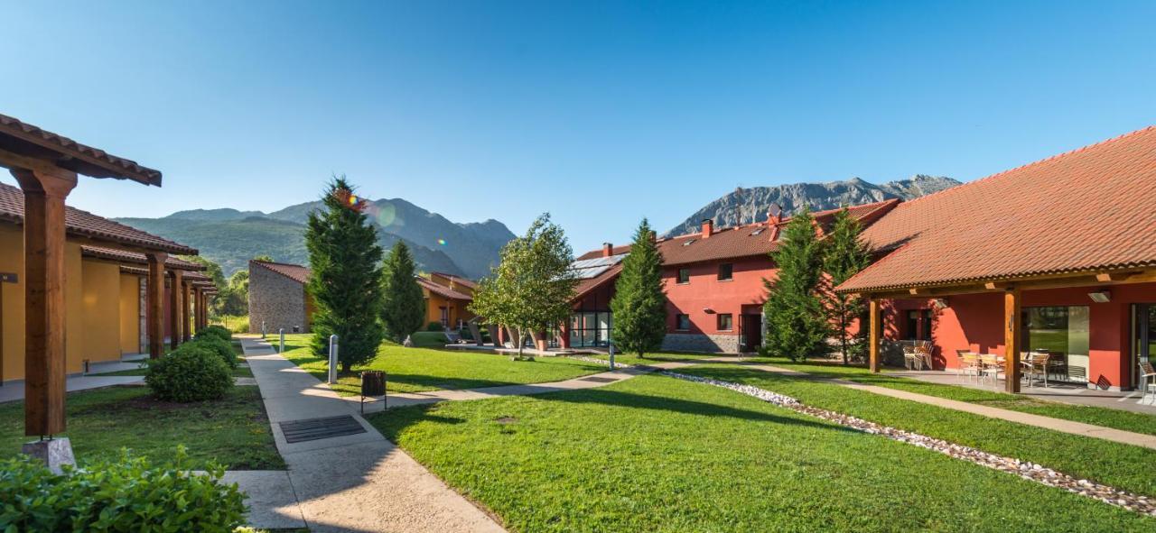 Fuentes Blancas Hotel Vegacervera Luaran gambar